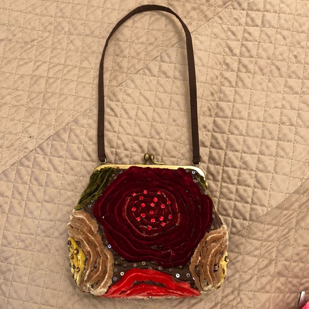 Velvet Rose Embroidered Ribbon Party Bag